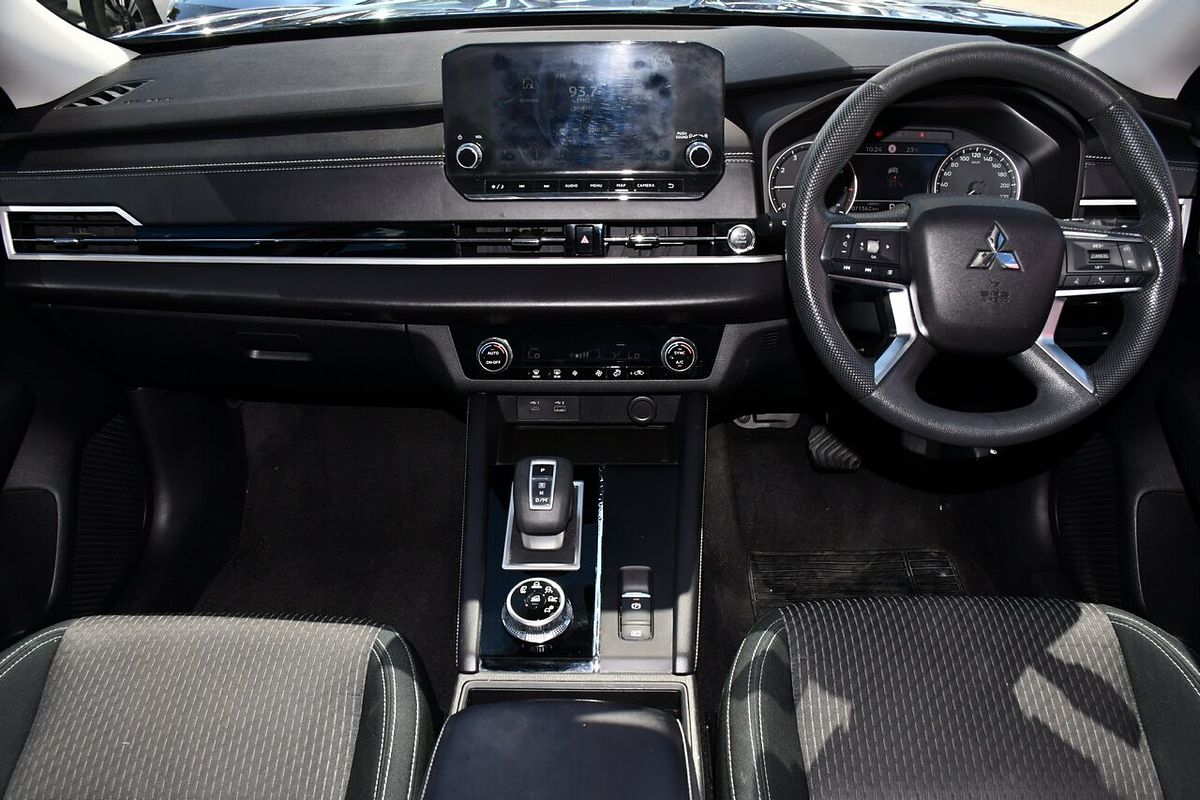 2021 Mitsubishi Outlander ES ZM