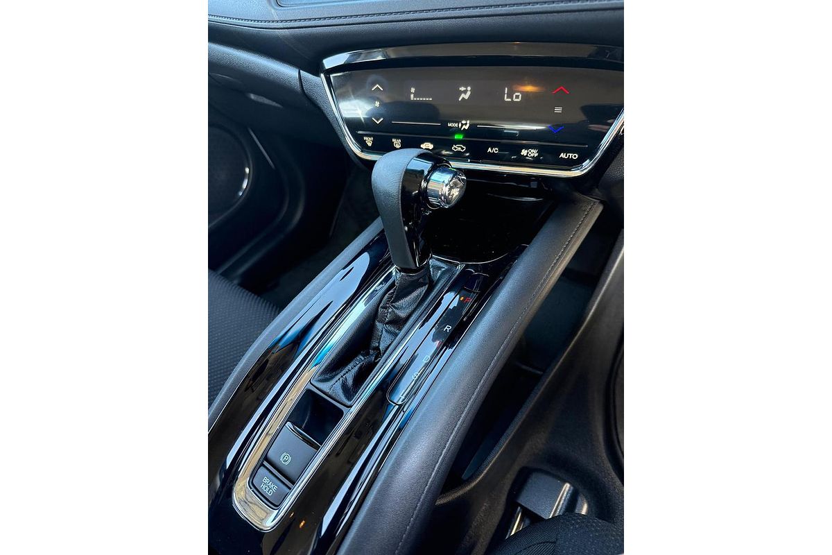 2017 Honda HR-V VTi-S