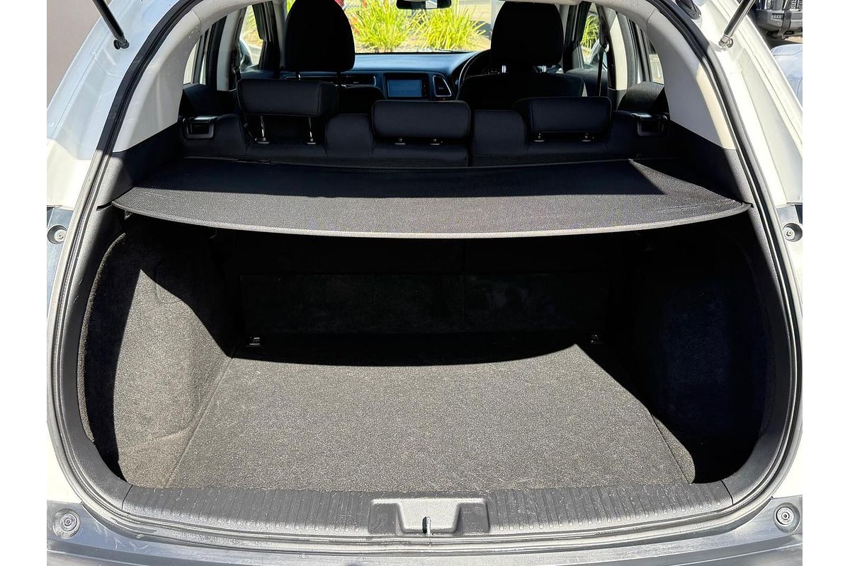 2017 Honda HR-V VTi-S