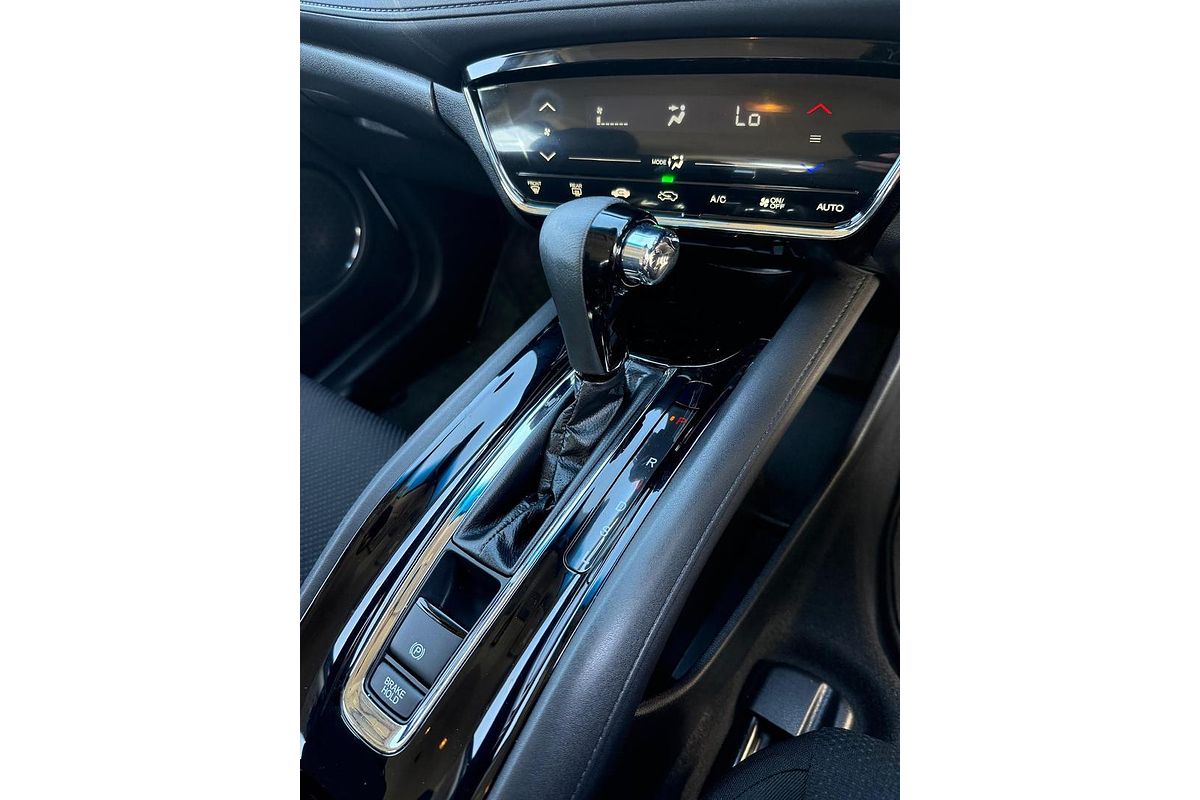 2017 Honda HR-V VTi-S