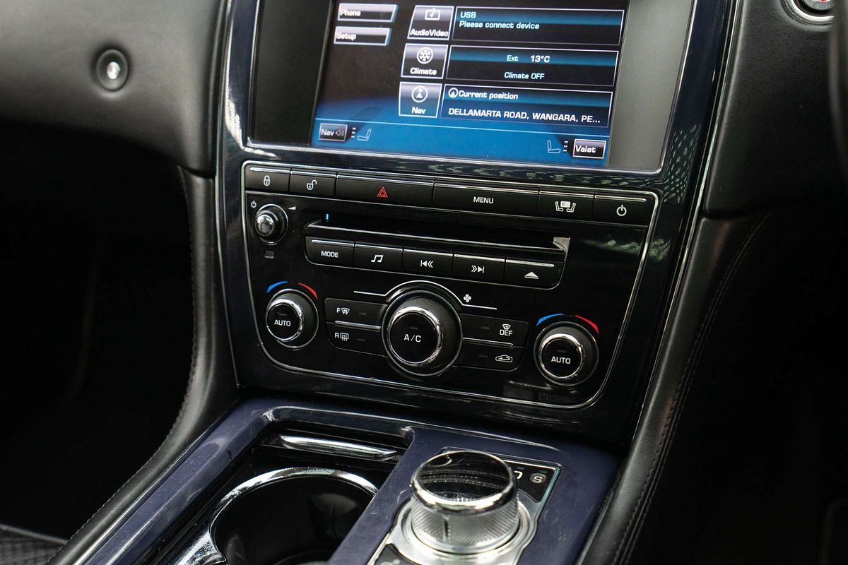 2011 Jaguar XJ Premium Luxury X351 LWB