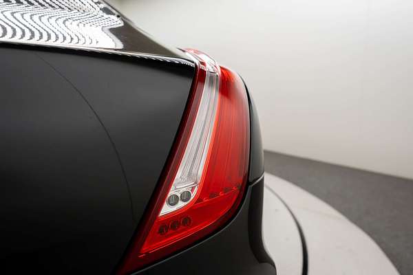 2011 Jaguar XJ Premium Luxury X351 LWB