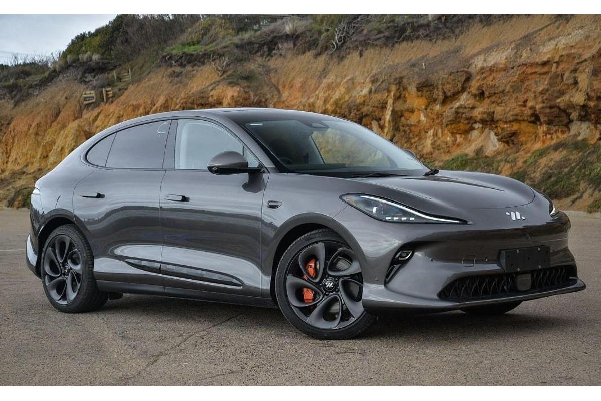 2025 MG IM6 Platinum S12L