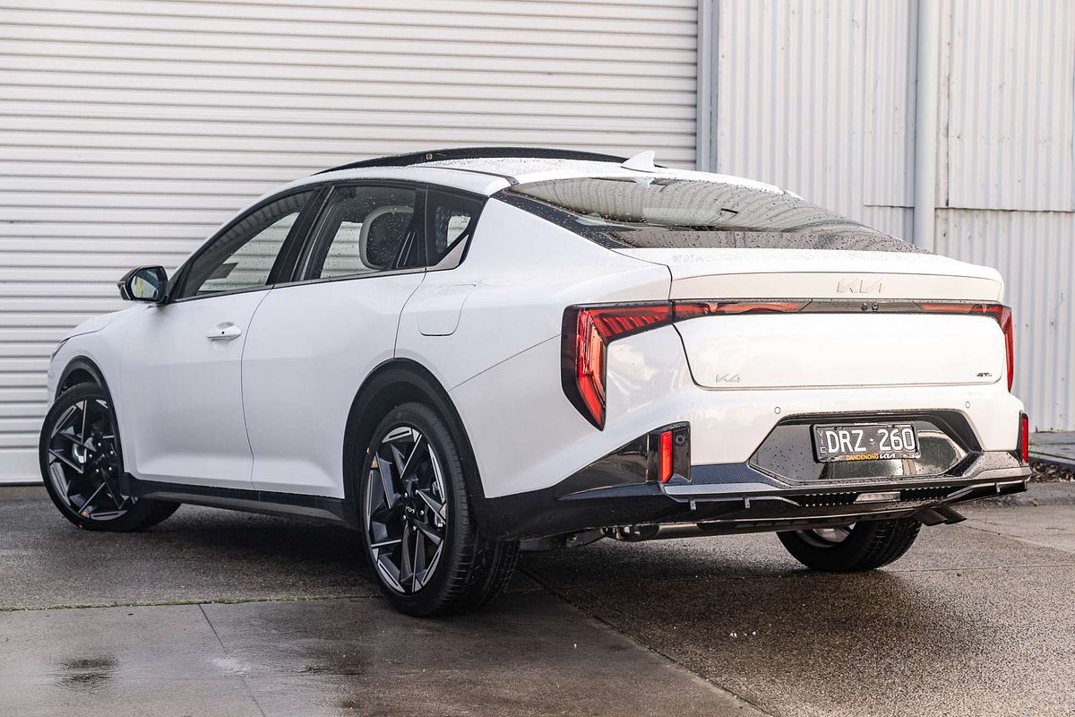 2025 Kia K4 GT-Line CL4m