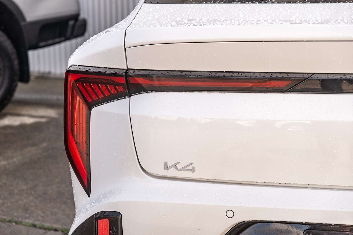 2025 Kia K4 GT-Line CL4m