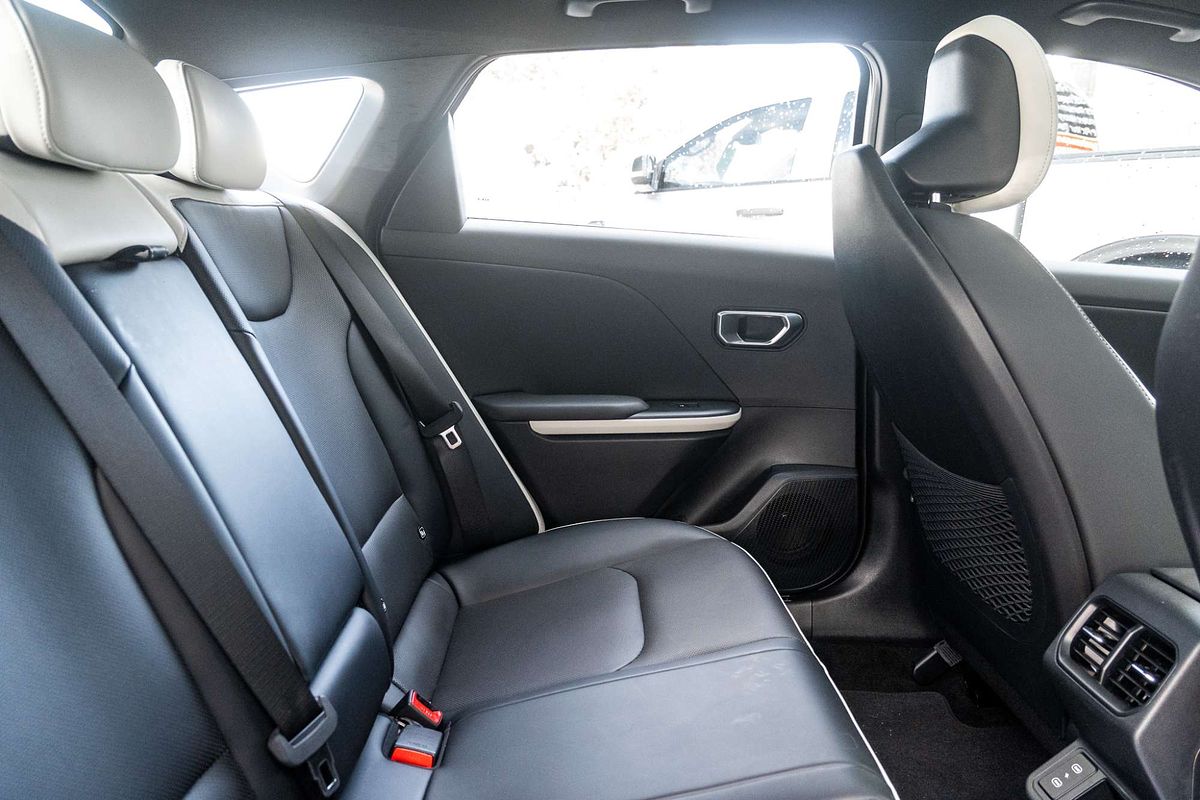 2025 Kia K4 GT-Line CL4m