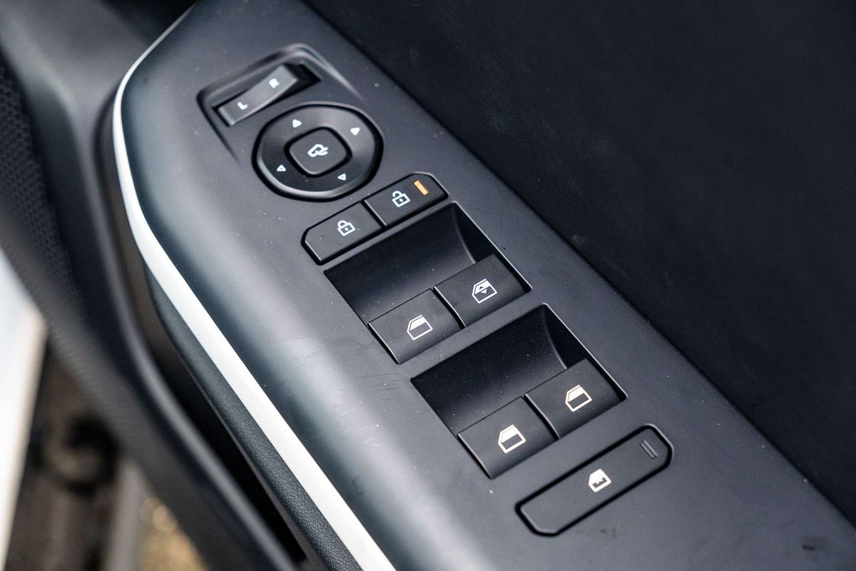 2025 Kia K4 GT-Line CL4m