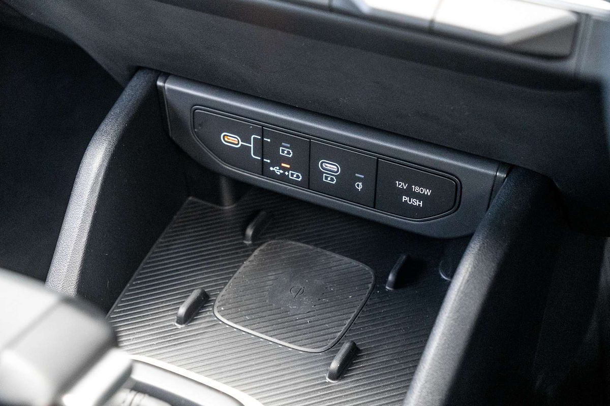 2025 Kia K4 GT-Line CL4m