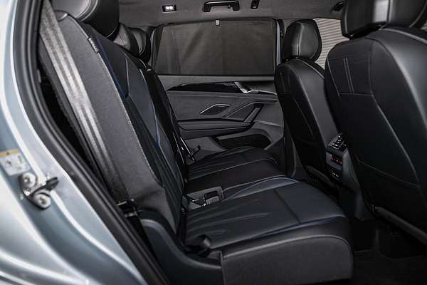 2025 Volkswagen Tayron 195TSI R-Line R4