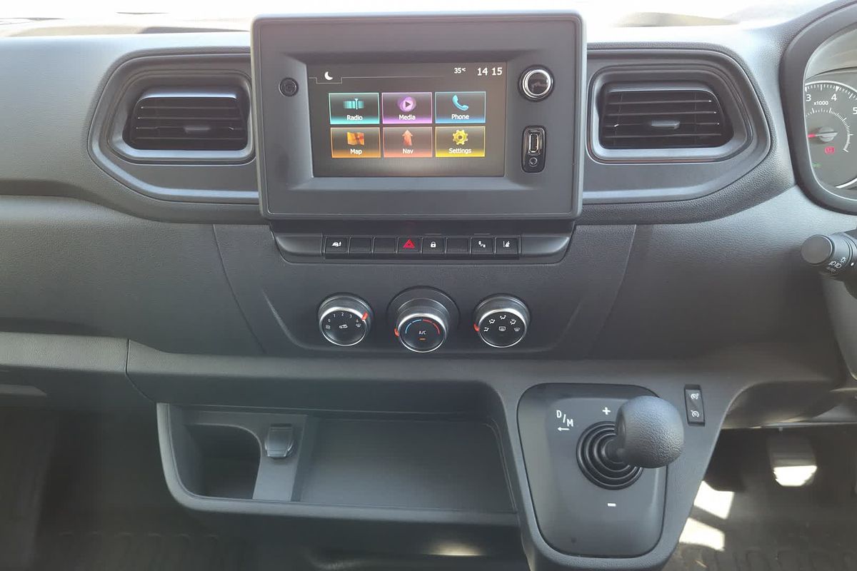 2025 Renault Master Pro 110kW X62 Phase 2 LWB Mid Roof