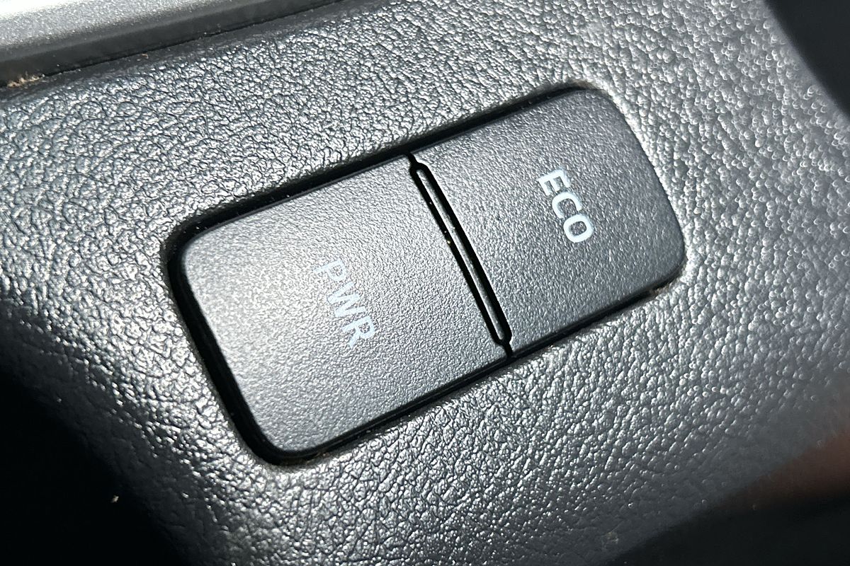 2021 Toyota Hilux SR5 GUN126R 4X4