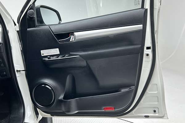 2021 Toyota Hilux SR5 GUN126R 4X4