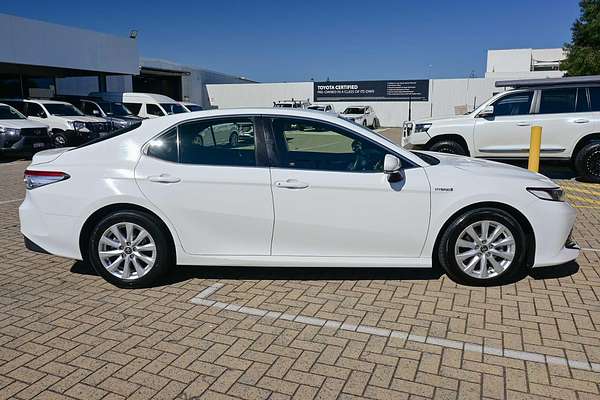 2018 Toyota Camry Ascent AXVH71R