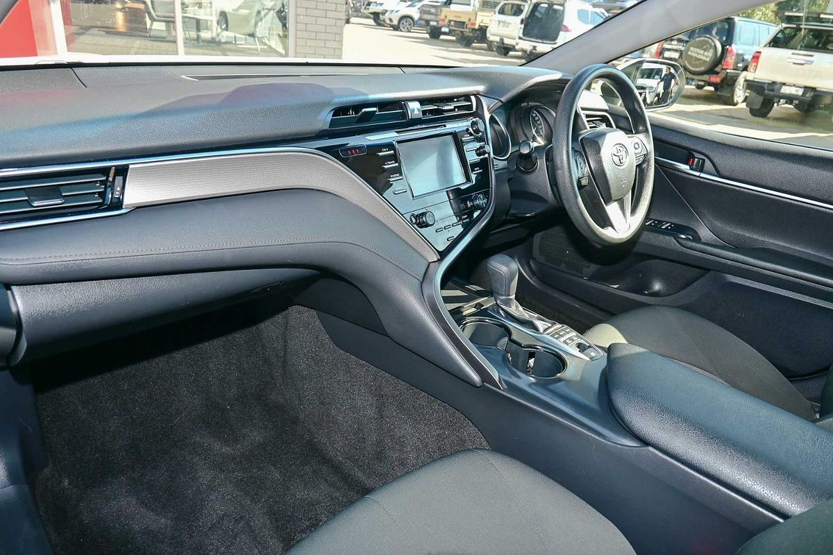 2018 Toyota Camry Ascent AXVH71R