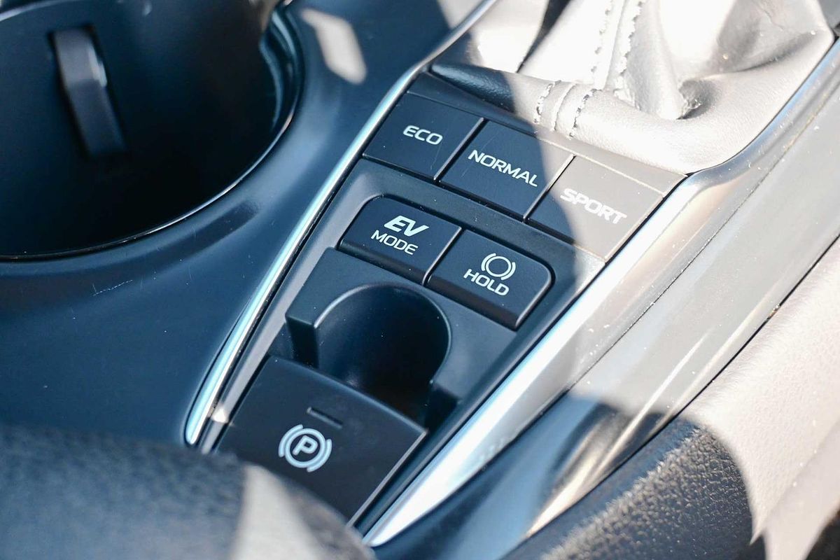 2018 Toyota Camry Ascent AXVH71R