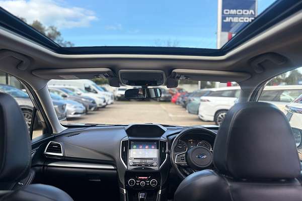 2018 Subaru Forester 2.5i-S S5