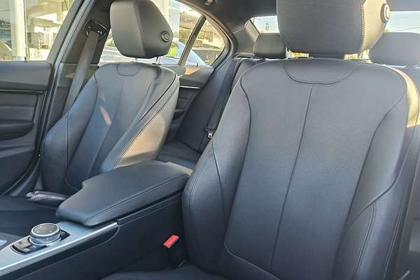 2016 BMW 3 Series 330i Sport Line F30 LCI