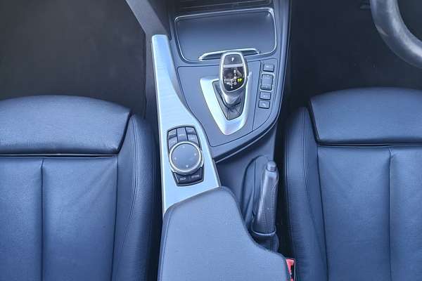2016 BMW 3 Series 330i Sport Line F30 LCI