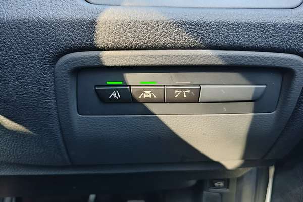 2016 BMW 3 Series 330i Sport Line F30 LCI