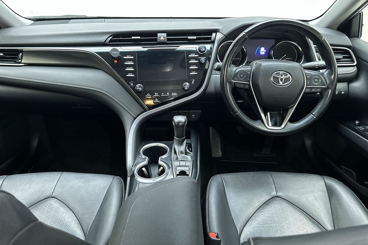 2019 Toyota Camry SX GSV70R