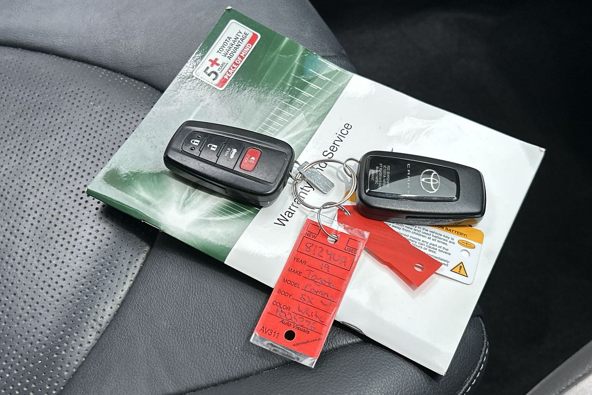 2019 Toyota Camry SX GSV70R