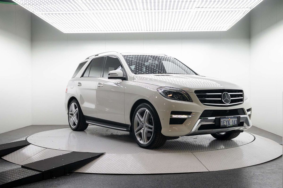 2013 Mercedes-Benz M-Class ML350 BlueTEC W166