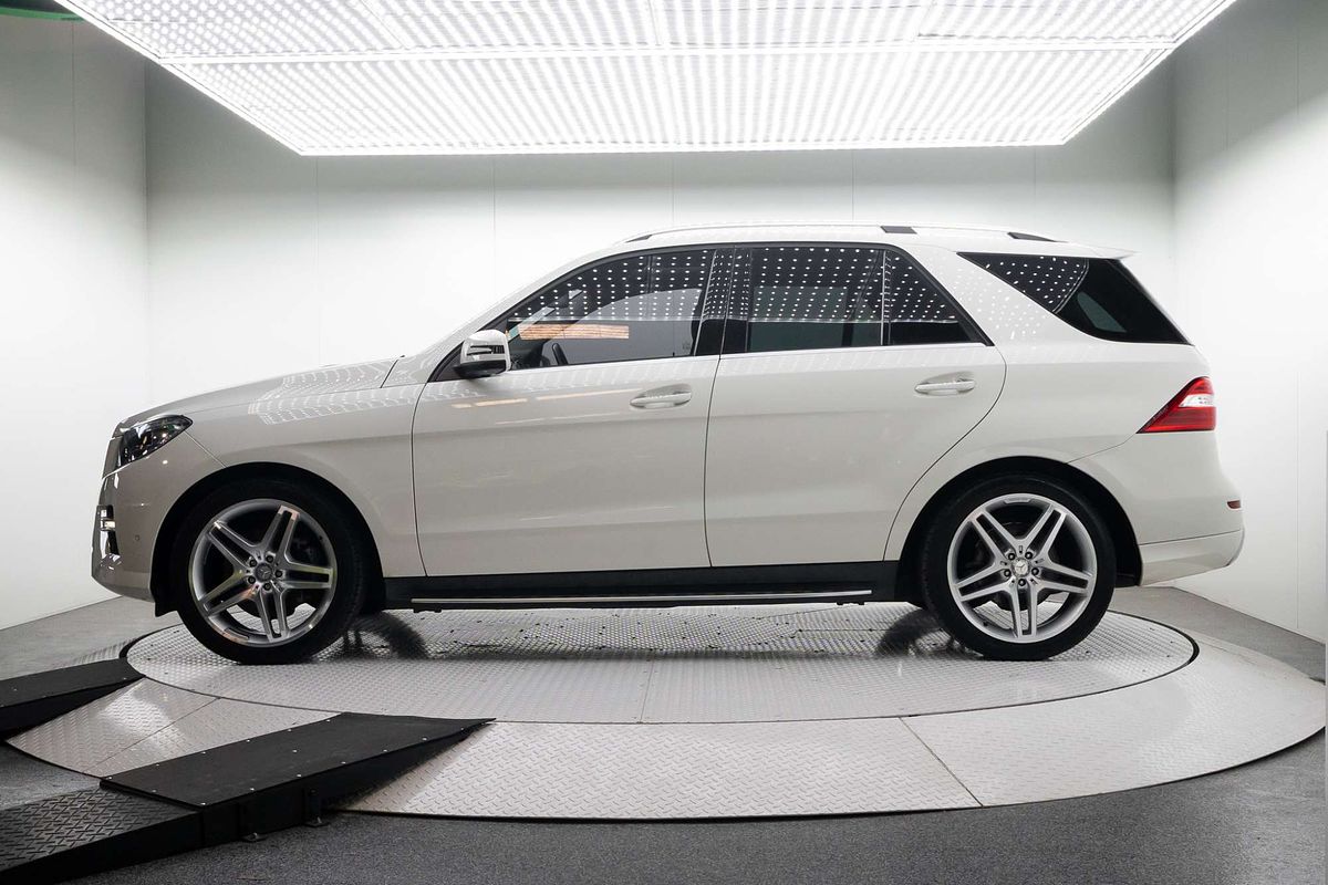 2013 Mercedes-Benz M-Class ML350 BlueTEC W166
