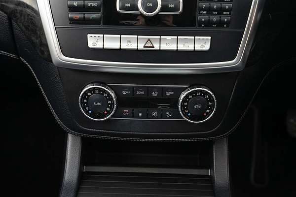 2013 Mercedes-Benz M-Class ML350 BlueTEC W166