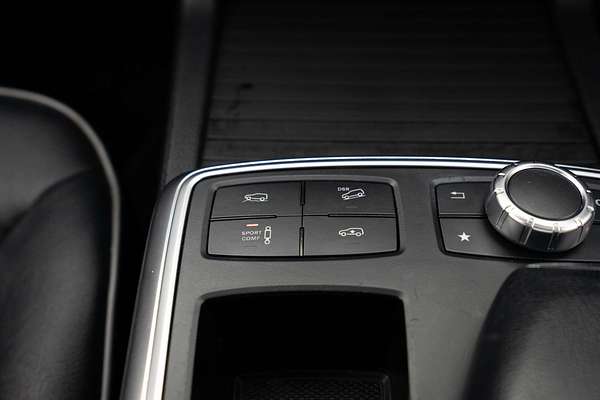 2013 Mercedes-Benz M-Class ML350 BlueTEC W166