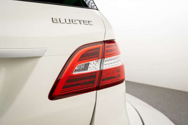 2013 Mercedes-Benz M-Class ML350 BlueTEC W166