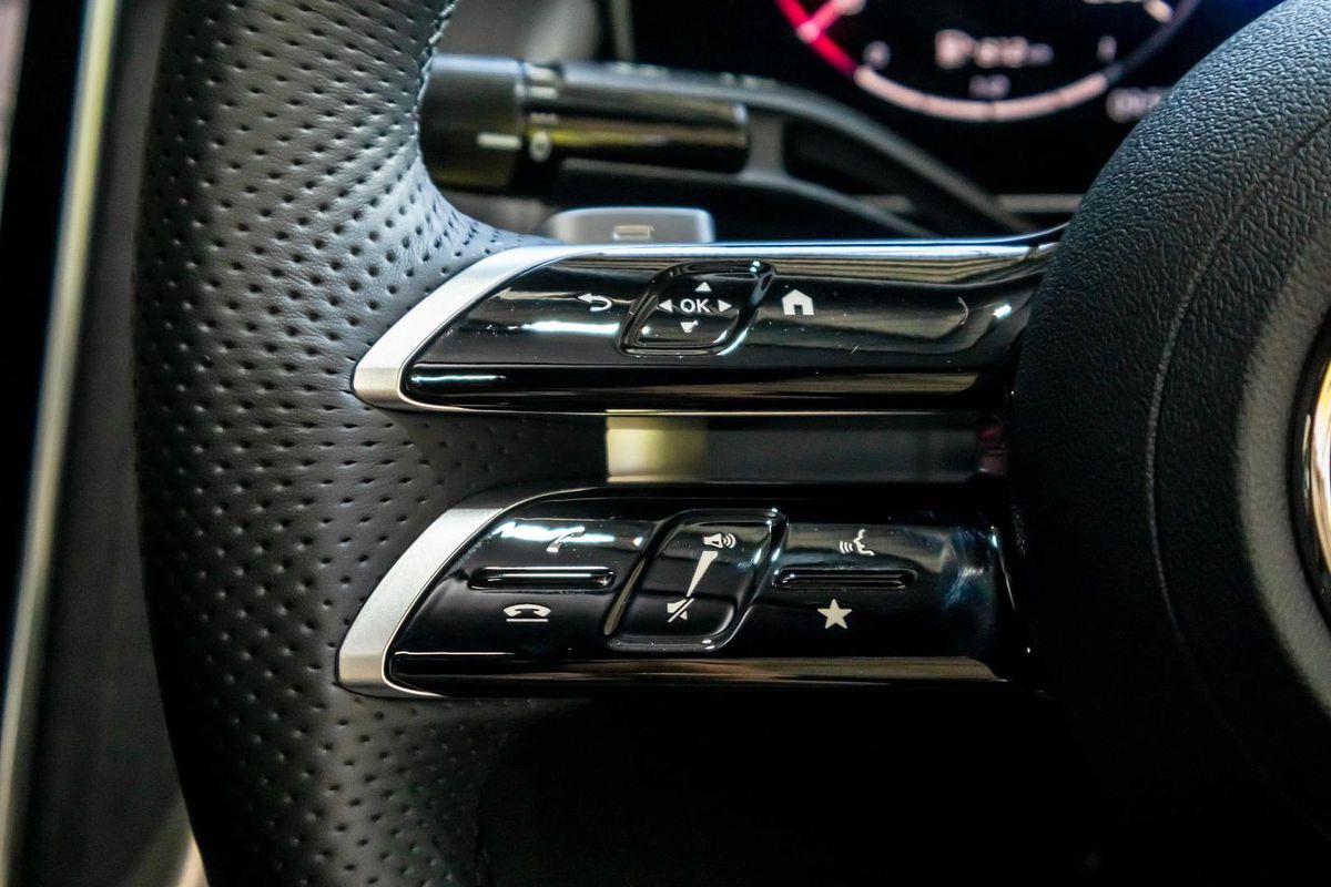 2025 Mercedes-Benz GLC-Class GLC300 C254