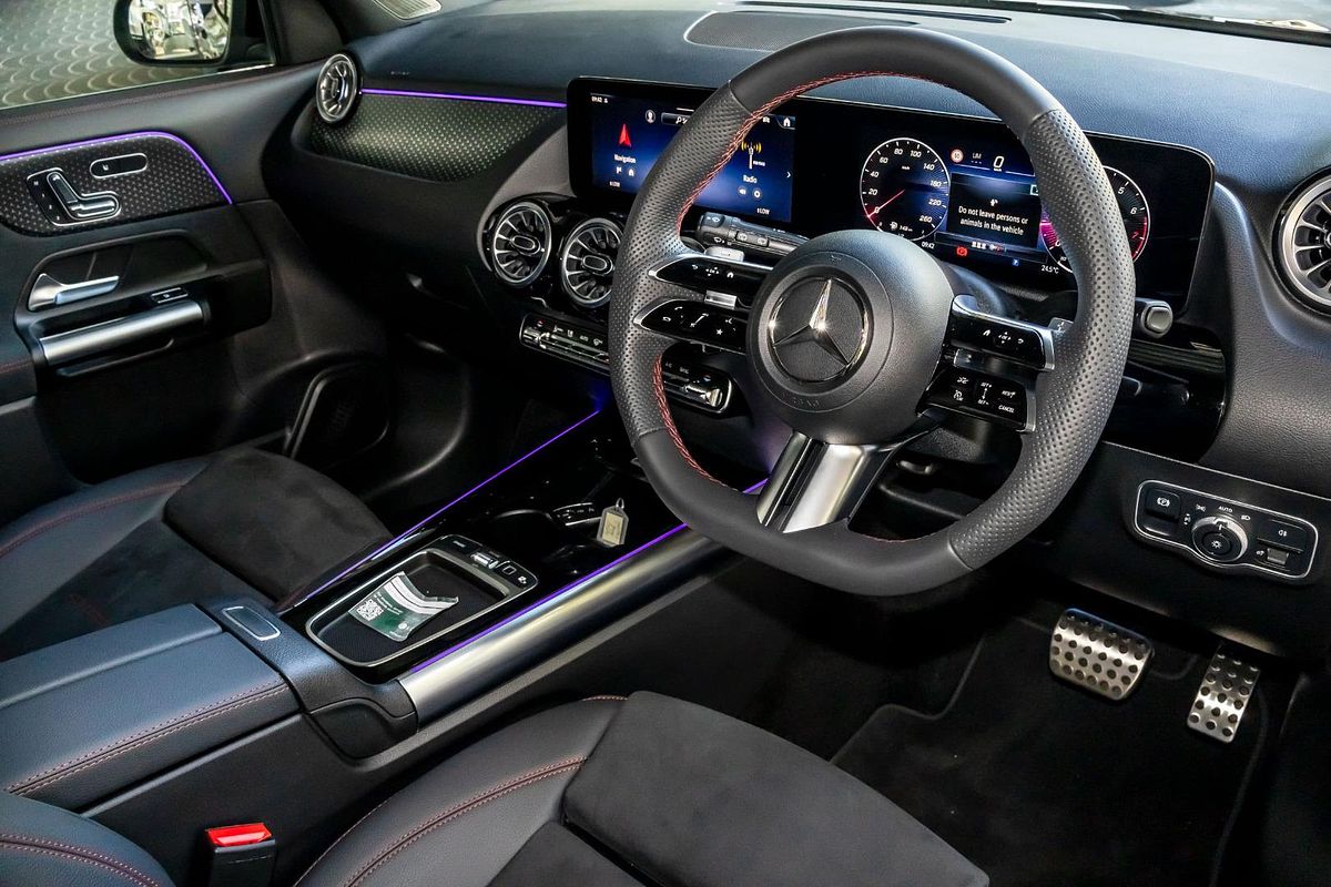 2025 Mercedes-Benz GLA-Class GLA200 H247