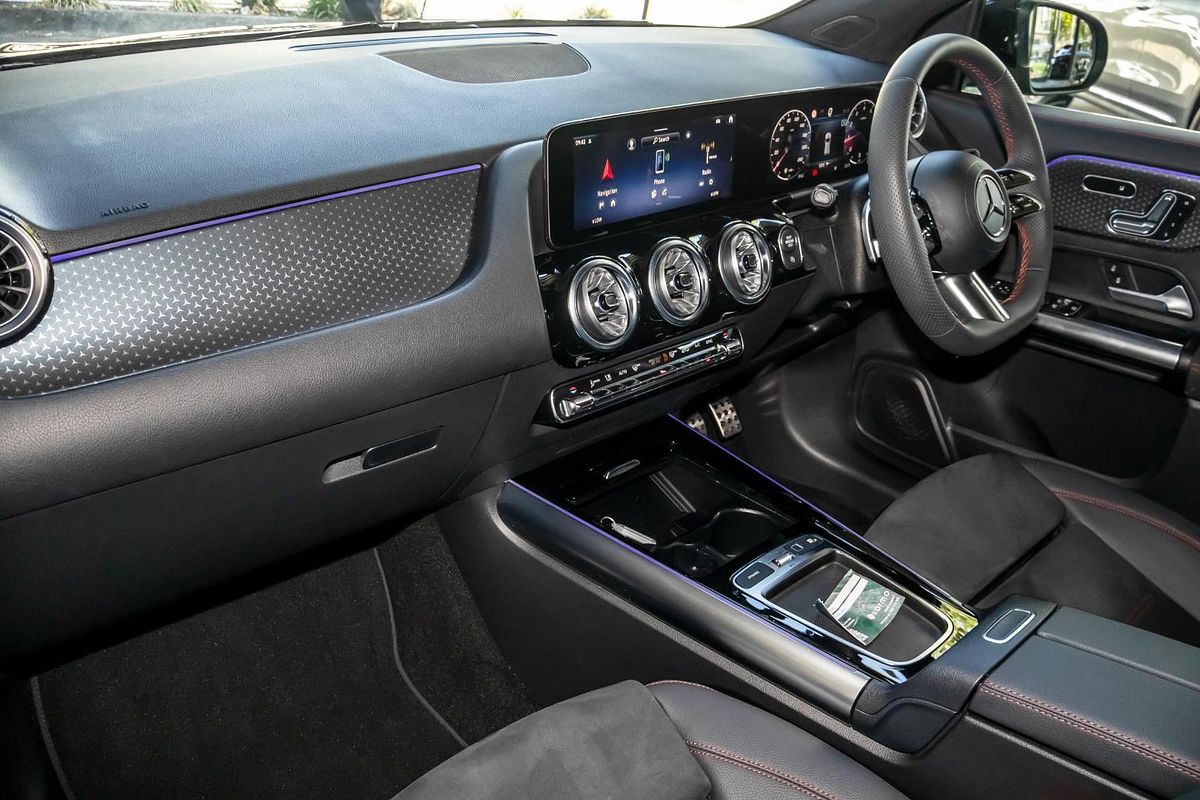2025 Mercedes-Benz GLA-Class GLA200 H247