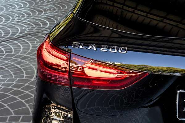 2025 Mercedes-Benz GLA-Class GLA200 H247