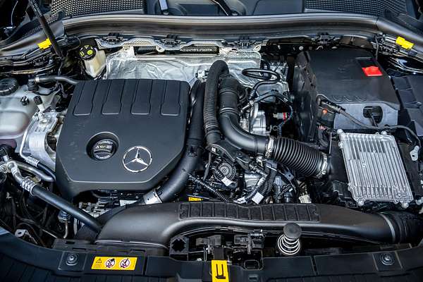 2025 Mercedes-Benz GLA-Class GLA200 H247
