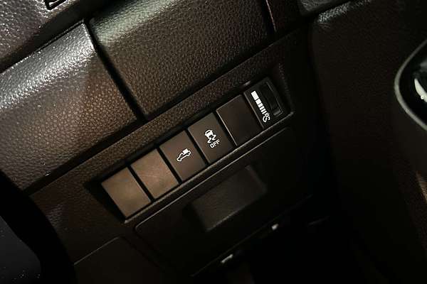 2023 Isuzu D-MAX X-TERRAIN  4X4