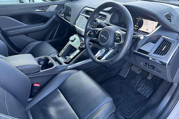 2022 Jaguar I-PACE EV400 SE X590