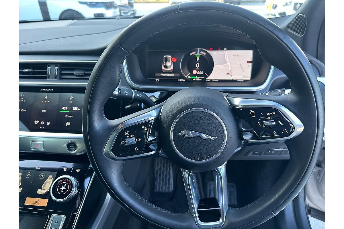2022 Jaguar I-PACE EV400 SE X590