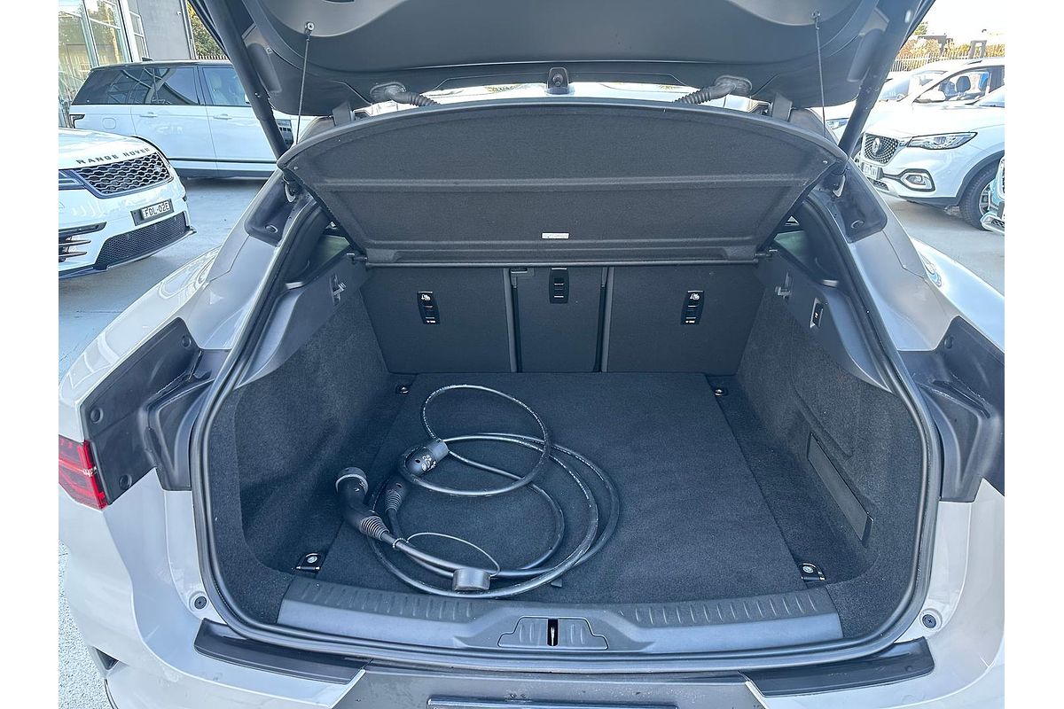 2022 Jaguar I-PACE EV400 SE X590
