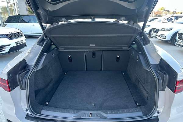 2022 Jaguar I-PACE EV400 SE X590