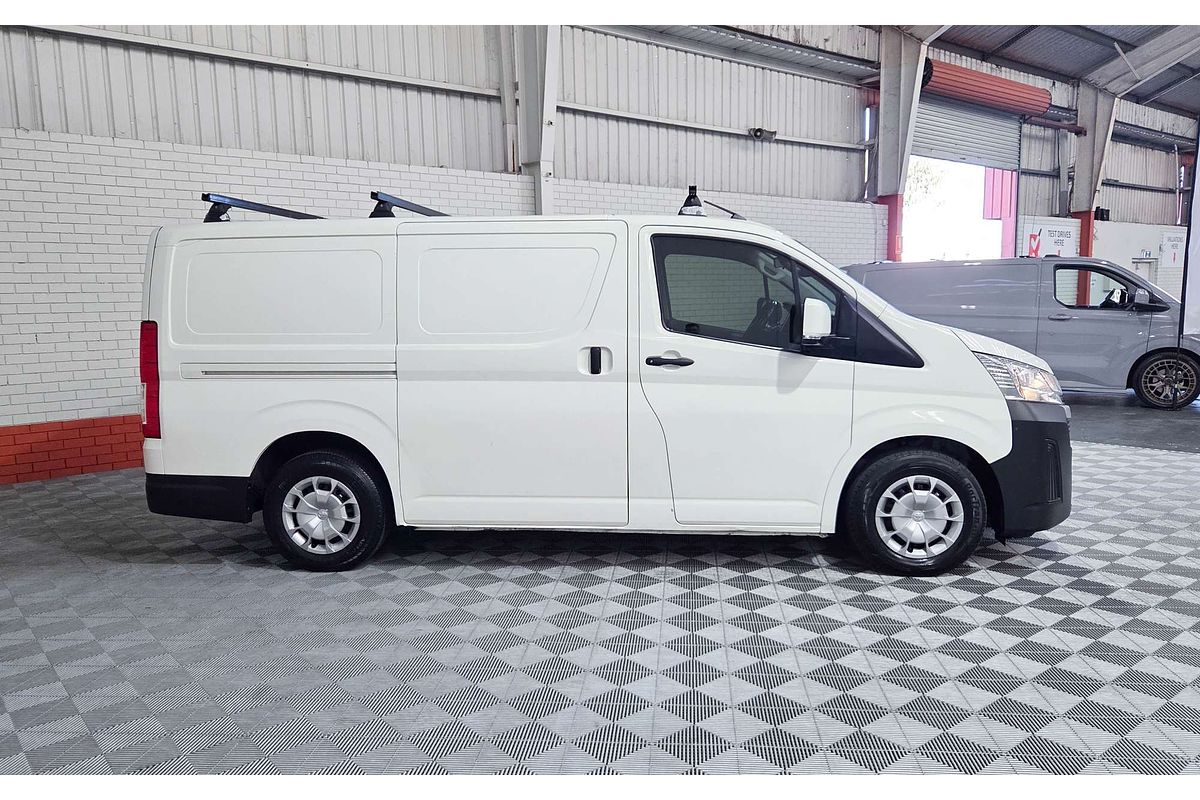 2022 Toyota Hiace GDH300R LWB