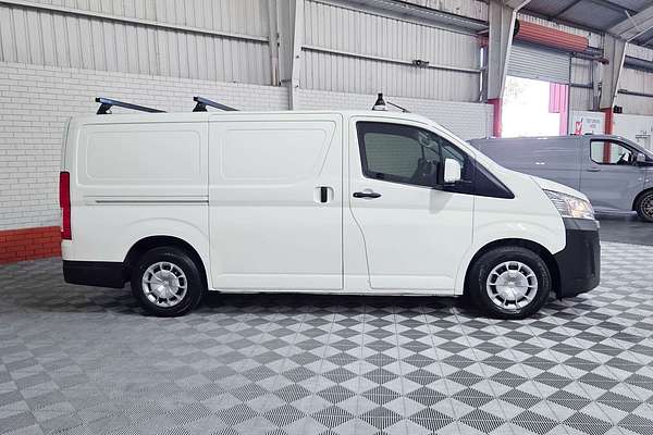 2022 Toyota Hiace GDH300R LWB