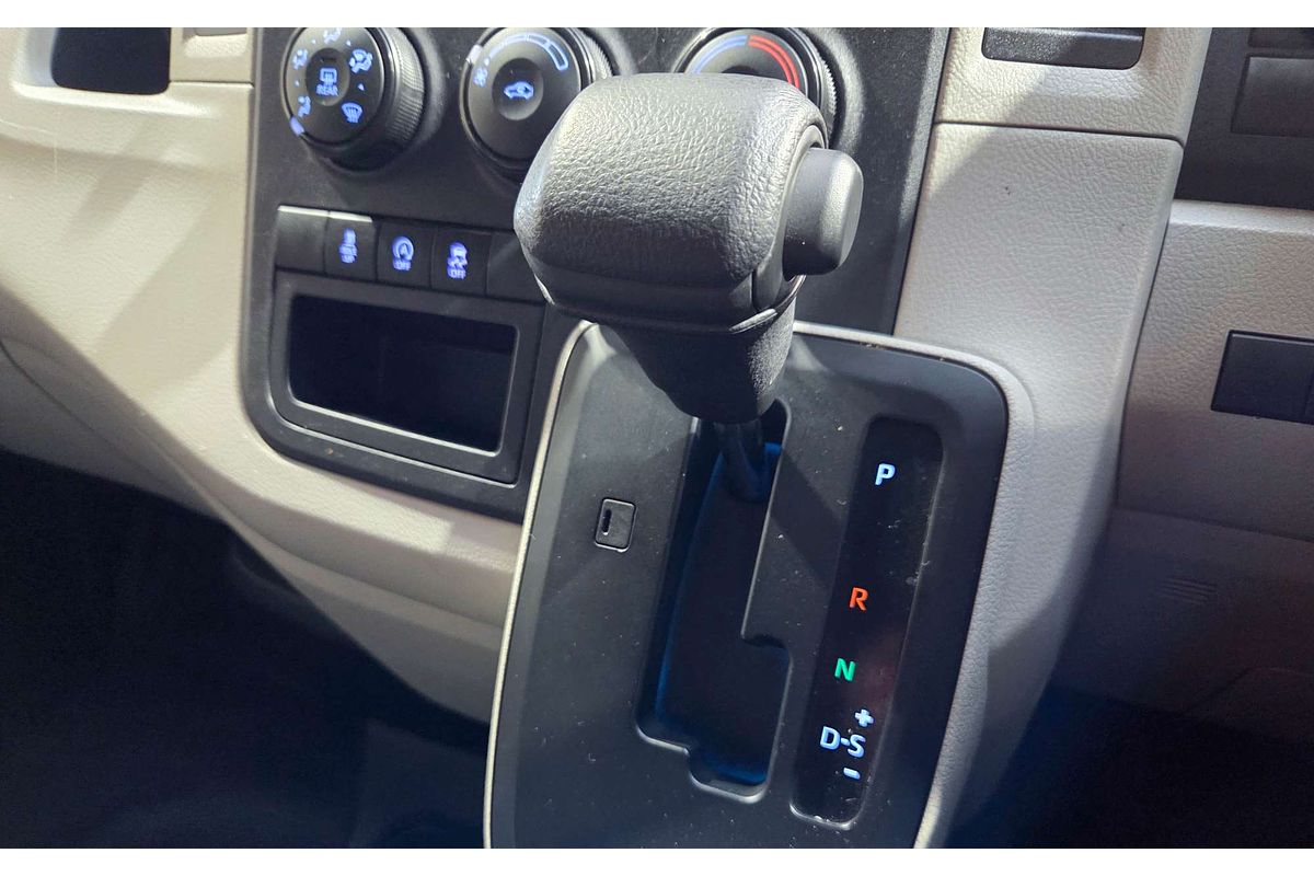 2022 Toyota Hiace GDH300R LWB