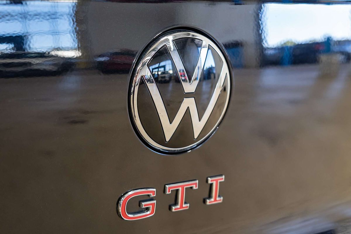 2021 Volkswagen Golf GTI 8