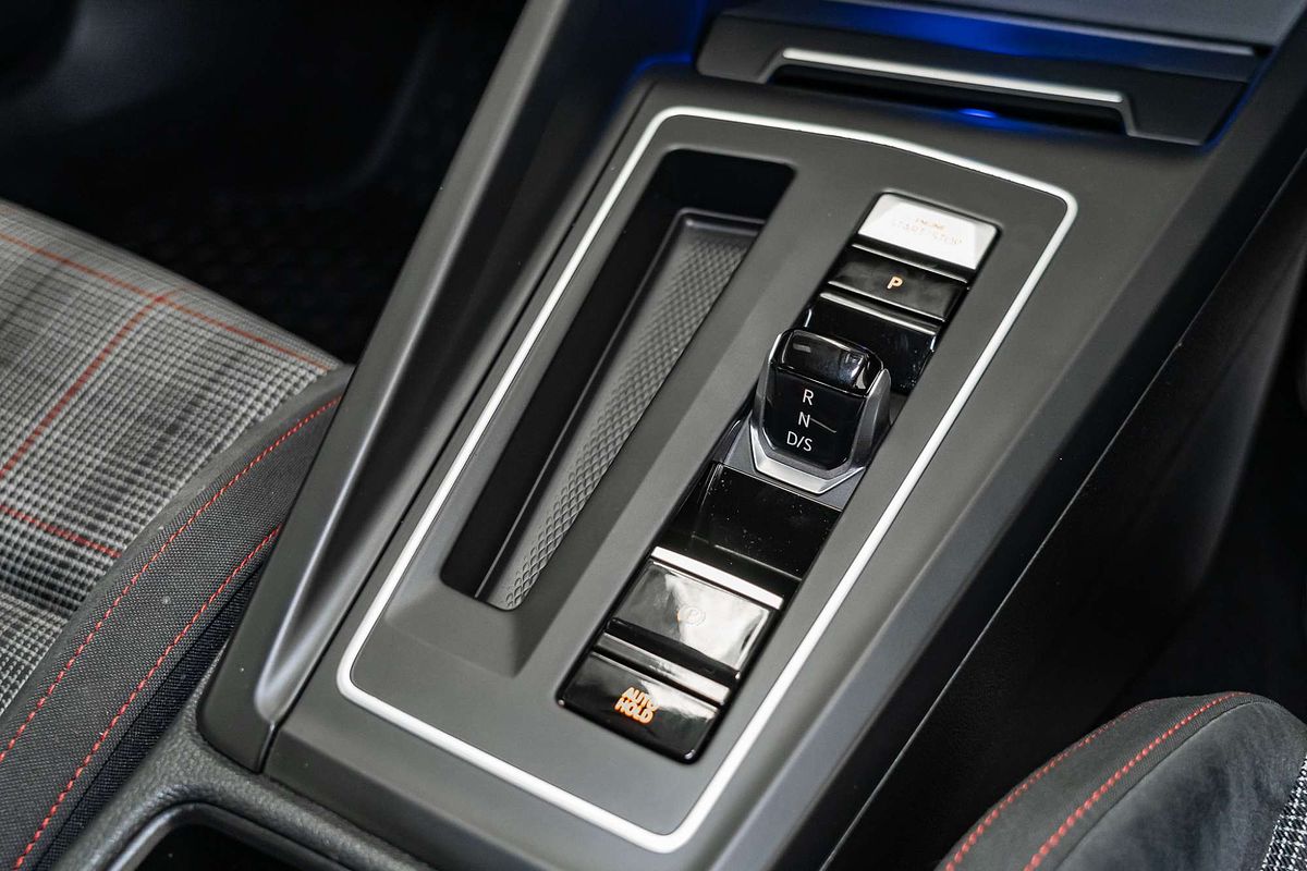 2021 Volkswagen Golf GTI 8