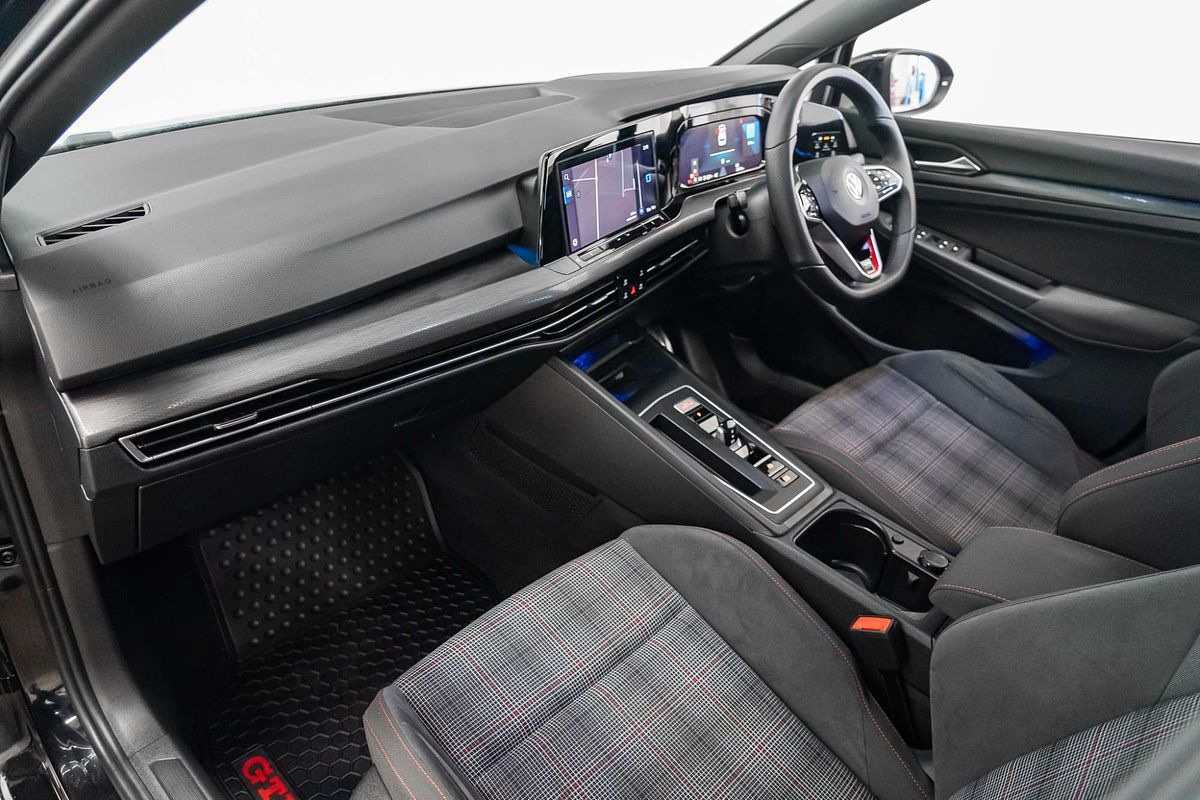 2021 Volkswagen Golf GTI 8