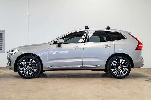 2022 Volvo XC60 B5 Inscription