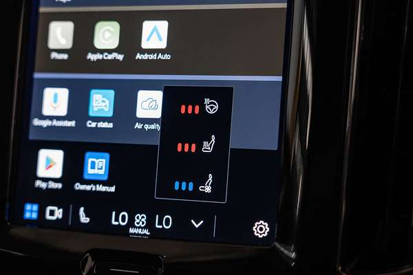 2022 Volvo XC60 B5 Inscription