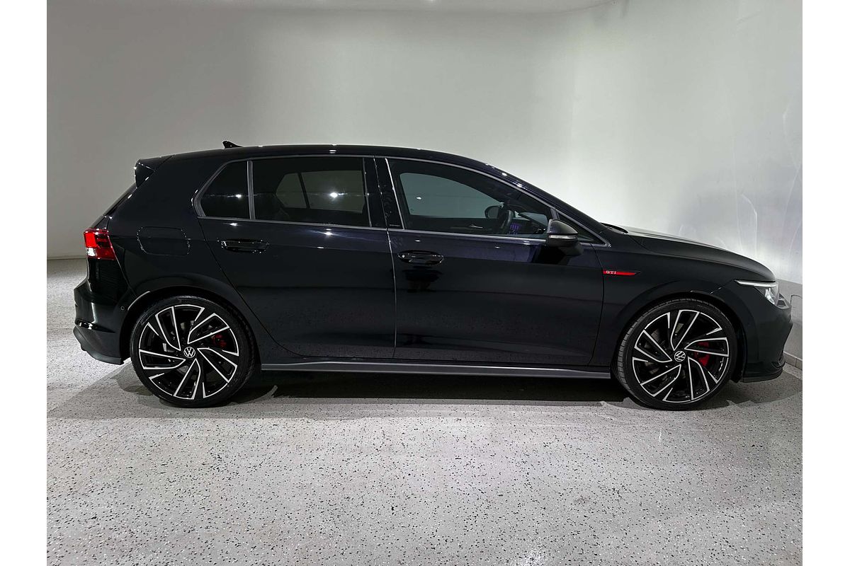2023 Volkswagen Golf GTI 8