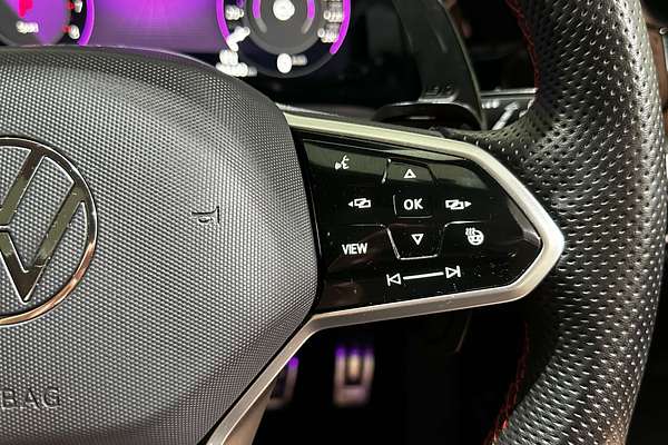 2023 Volkswagen Golf GTI 8